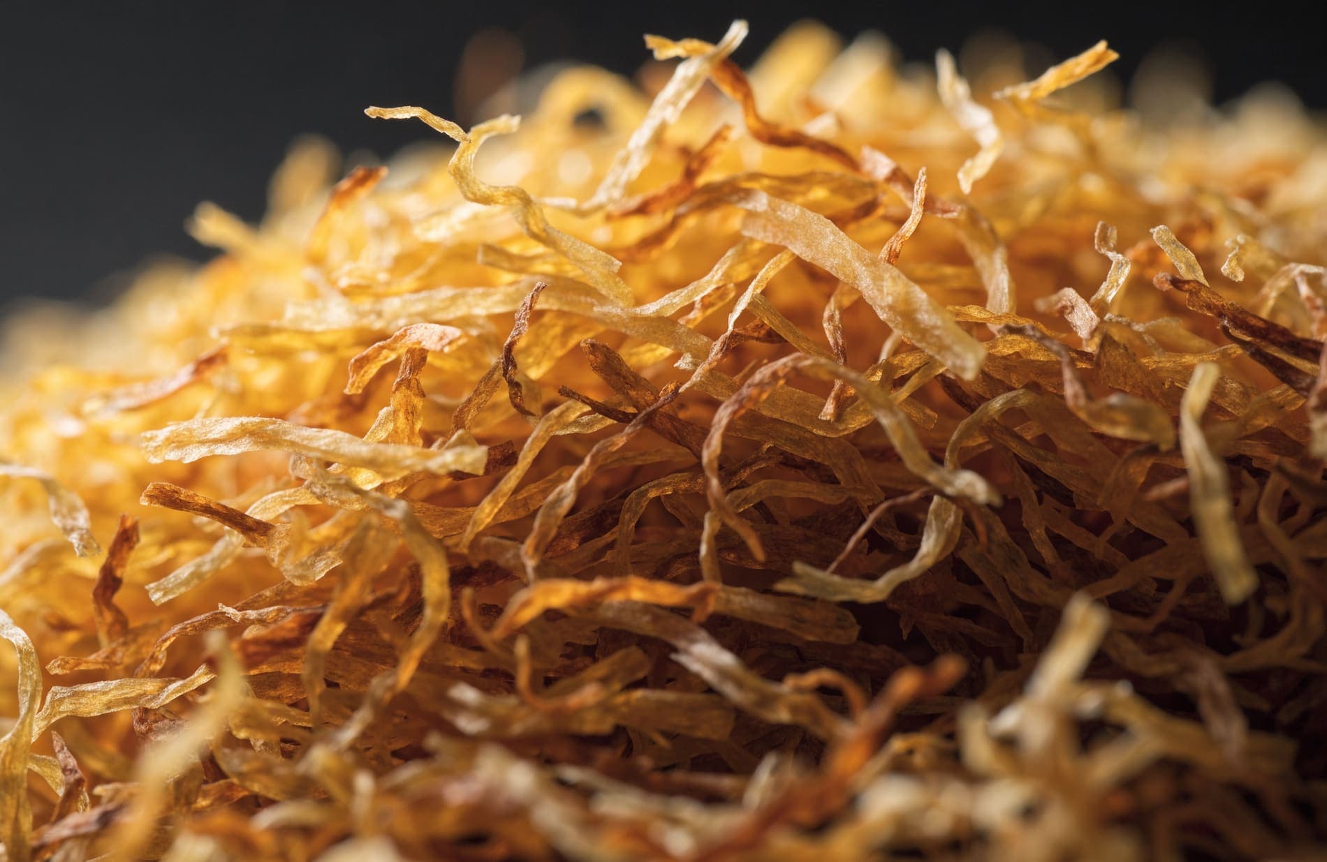 Golden cut rag tobacco